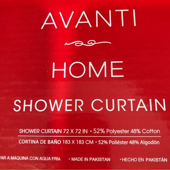 Avanti Home Holly Shower Curtain Perfect for Holidays NWT Grey, Green & Red - Picture 2 of 4